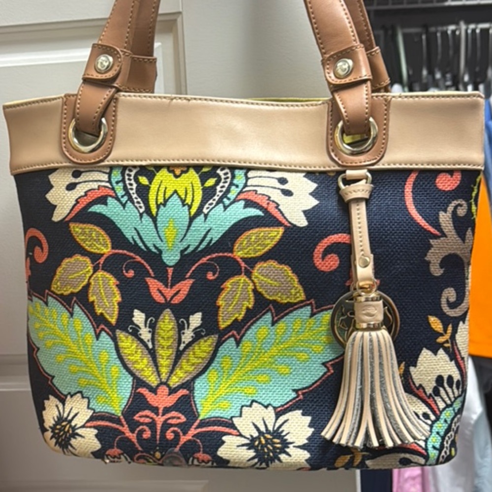 Spartina 449 Tan Shoulder Bag with Classic Design